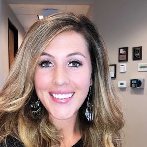 Meet your Posher, Camille